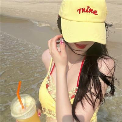 踮起脚尖靠近你